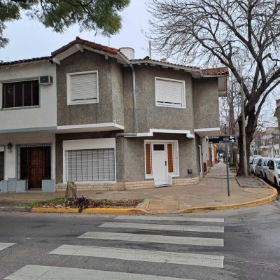 Sale. Penthouse 2-bedroom +Study Front-facing Vicente Lopez