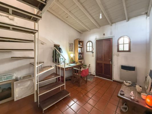 For Sale 4-bedroom Penthouse in Olivos
