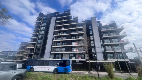 Venta Duplex 2 amb con cochera en Tigre Centro