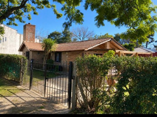 For Sale 3-bedroom House Bº Bello Horizonte -Tigre