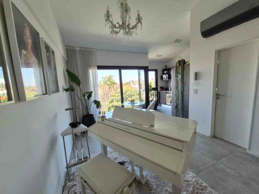 For Sale 1-bedroom Apartment with Garage/Florida Vicente López