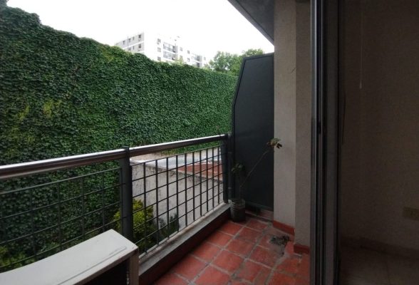 For Sale 1-bedroom bright and green in San Fernando