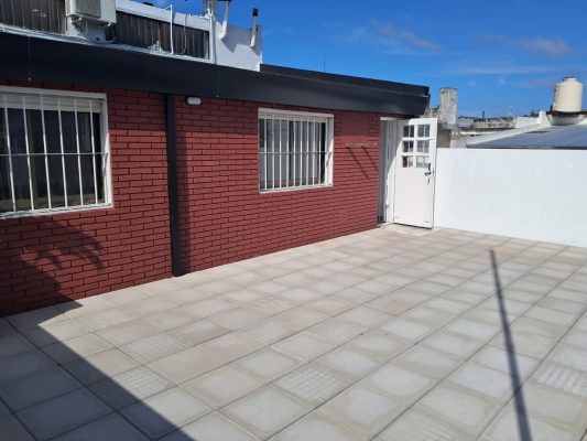PH For Rent 3-bedroom Munro terrace and balcony