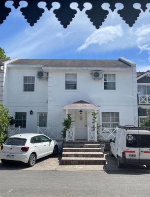 House For Rent 4-bedroom Beccar La Candelaria Neighborhood