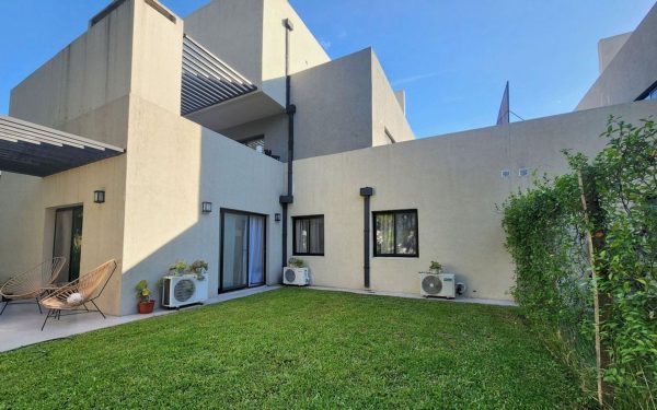 For Sale 2-bedroom Apartment with Garden - Altos Del Encuentro