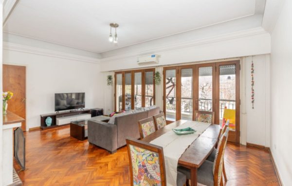 Apartment 3-bedroom for SALE with BALCONY and STORAGE UNIT in OLIVOS