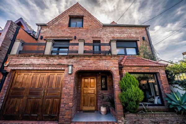 Spectacular House in Martínez on Piran Street!