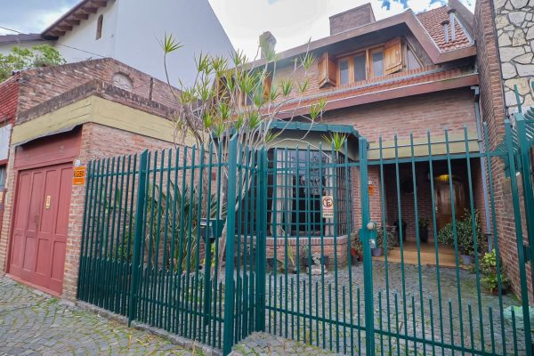 For sale 3-bedroom house +garden +quincho with grill