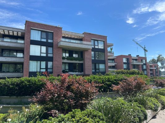 Departamento 4 amb en Venta en Urbana Las Lomas
