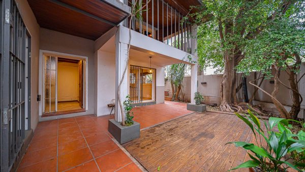House in Olivos for Sale Credit-Eligible