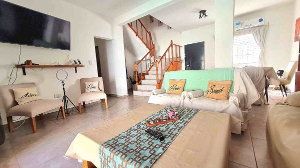 For Sale House 5-bedroom, Garden, Pool, San Isidro