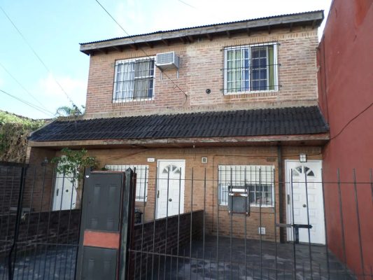 For Sale Triplex 2-bedroom With Patio And Garage