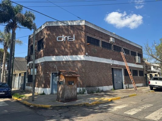 Warehouse and offices for Rent in Florida, V. Lopez