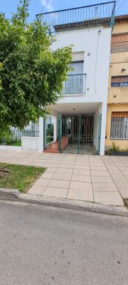 Triplex 1-bedroom with Garage, garden and terrace