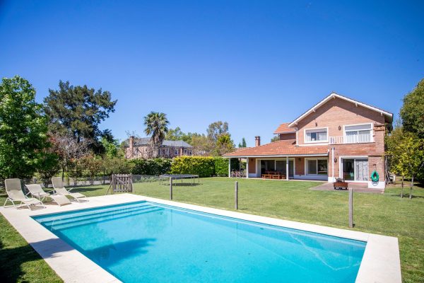 House 3-bedroom Short-Term Rental Laguna del Sol