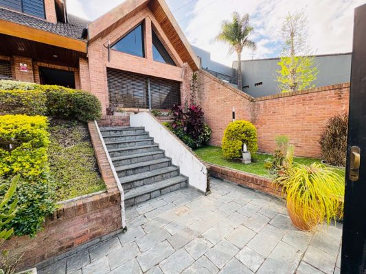 Chalet For Sale 4 Amb With Park Pool And Garages