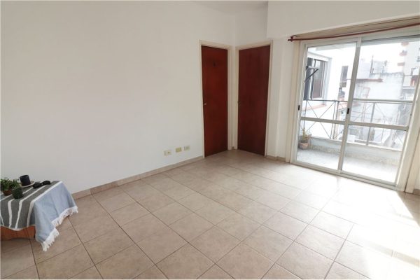 For Rent 1-bedroom Apartment in Beccar Excellent Location