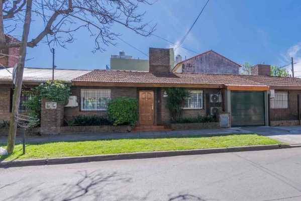 Venta Ph 4 Amb Tipo Casa Fondo Parrilla Cochera