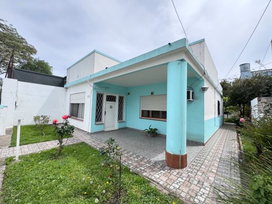 venta casa de 4 ambientes mas dpto de 2 ambientes