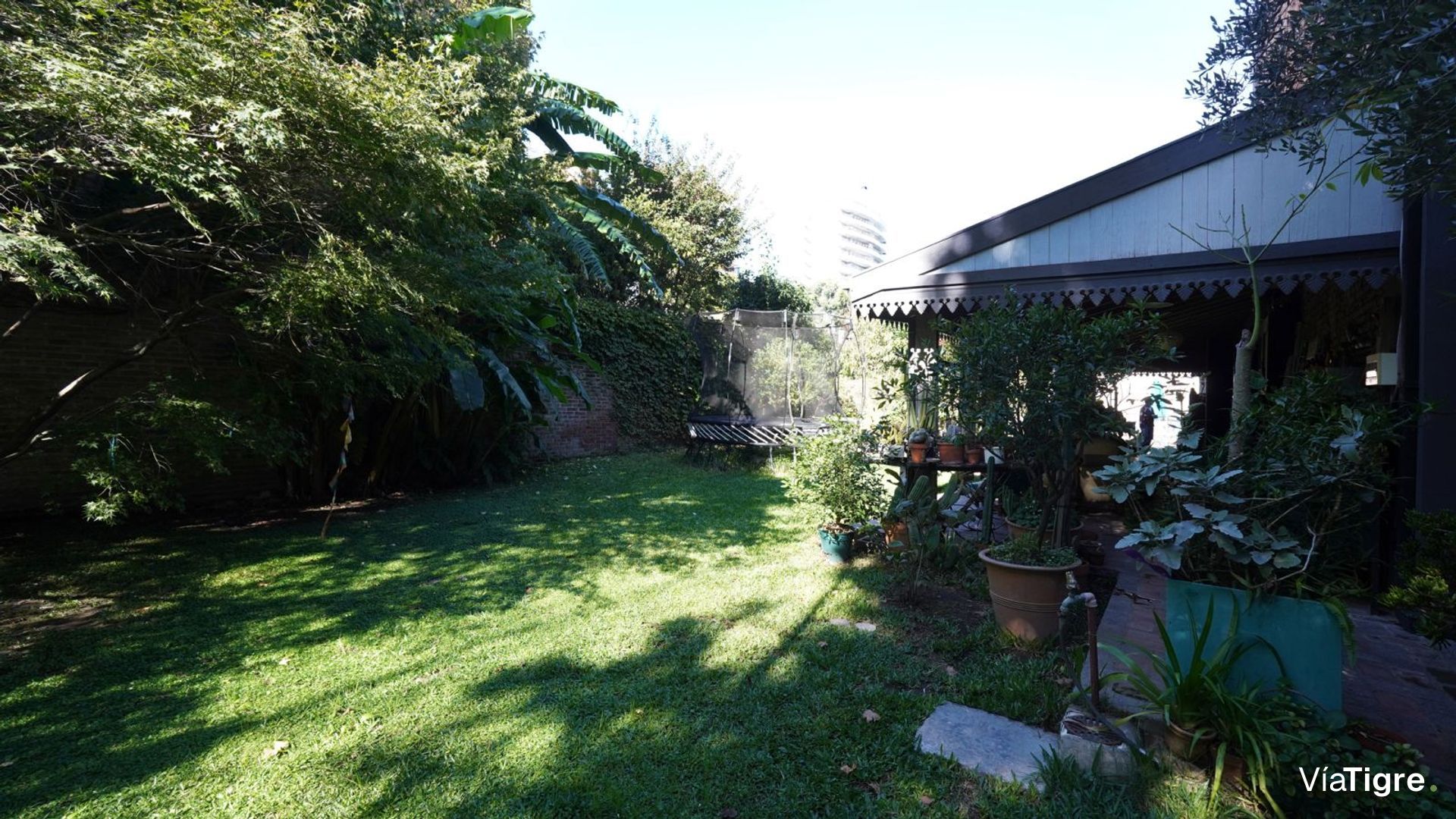 Rental House with 6 rooms in Olivos with Pool