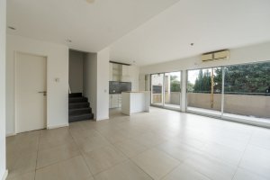 Rental Duplex 4 Rooms + Garage 160 Square Meters Beccar