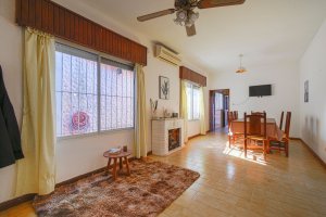 FOR SALE: 4-room House with patio SAN FERNANDO