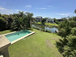 House for Sale, Los Castores Neighborhood, Nordelta, by the Lake