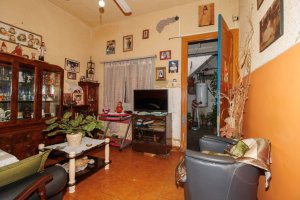 Multifamily in Carapachay, 5 units, large lot