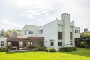 House for Sale: Valle Claro Benavidez