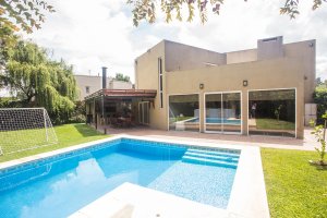 House for Sale in Valle Claro Benavidez Neighborhood
