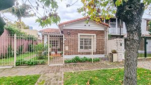 Olivos Sale House 4 Rooms Ground Floor Garden Credit