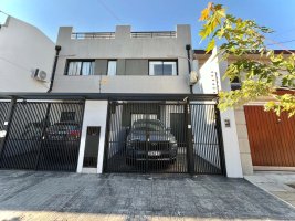 Venta Dúplex 4 amb. Cochera, terraza y jardin