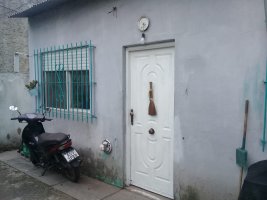 House for sale in block of three apartments