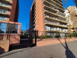 Rental Apartment 2 Rooms with Garage Beccar
