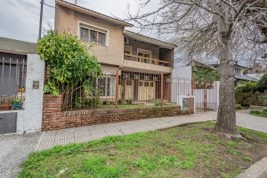 GRAN CHALET OLIVOS GOLF-4 BEDROOMS GARDEN LOT 325 square meters