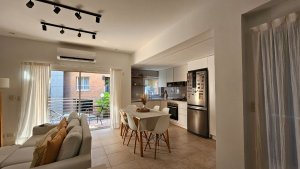 3-room Apartment for Sale with Balcony – Credit Florida