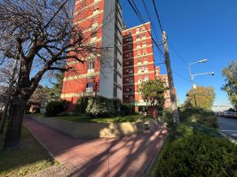 Apartment 3 Rooms For Sale in Olivos