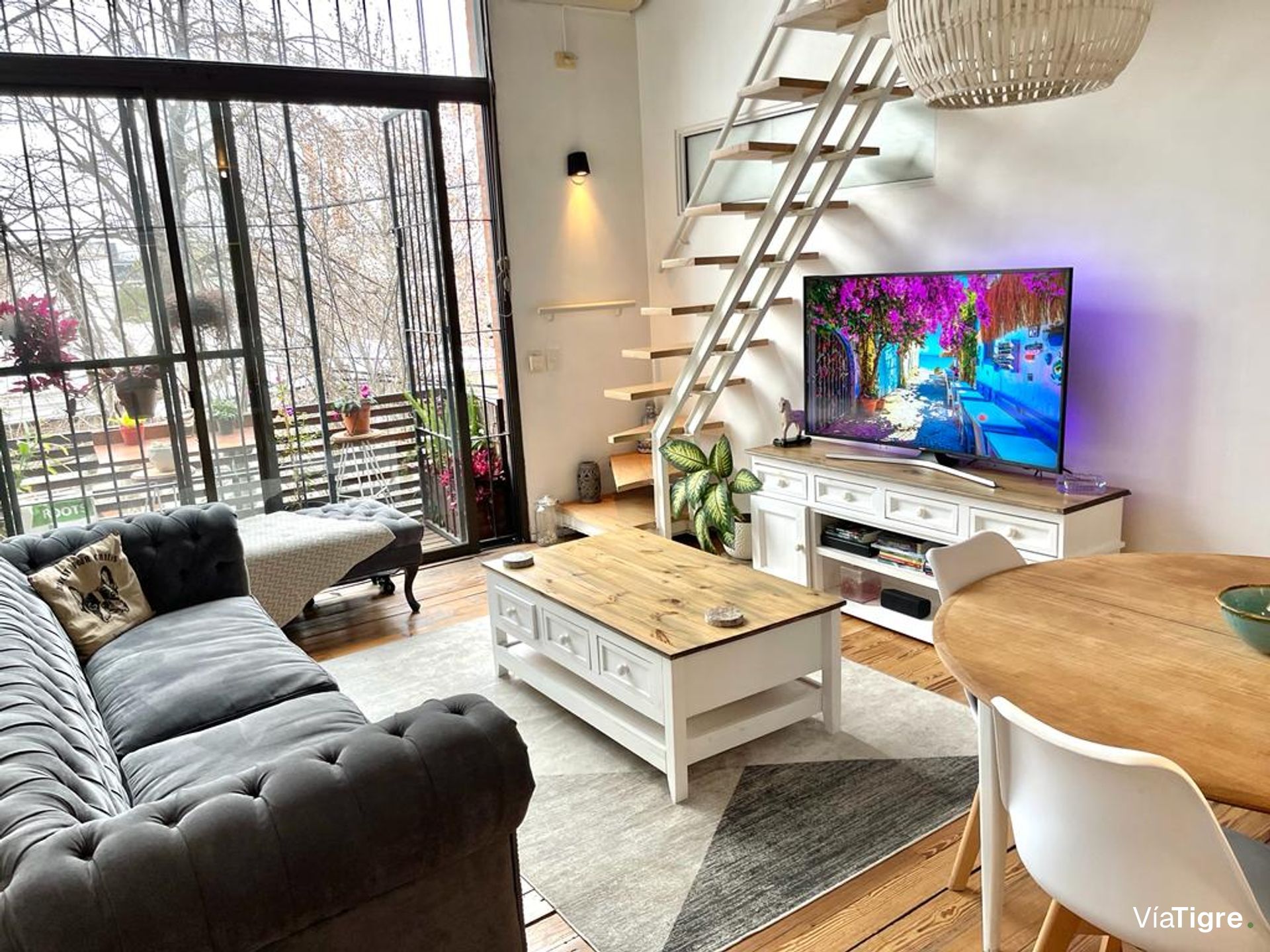 Sale 2-room Loft Apartment with Garage – San Isidro