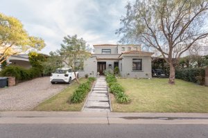 House for Sale in Santa Barbara Neighborhood