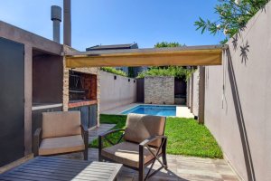 5-Room Duplex for Sale in Olivos, Pool