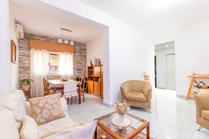 Sale - 3 rooms - Ground floor - Shared patio - Olivos