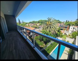 3-Room Apartment for Sale, Florida, Balcony, Pool, Garage