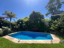 House for Sale – 6 Rooms with Pool – Vicente Lopez