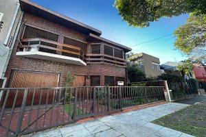 Elegant 5-Room House for Sale in Florida Vlopez