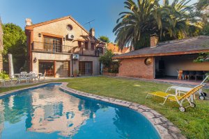 Important Rental House – Acassuso Exclusive – 586 m²