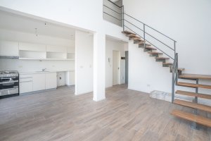 Sale 2-room Expandable Loft with Garage