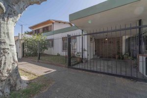 Sale of 3?room apartment with garage and patio in Olivos