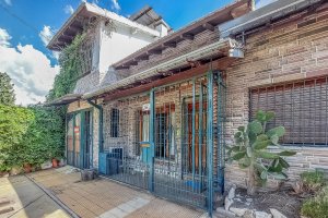 House for sale with patio + 2-room apartment in Florida