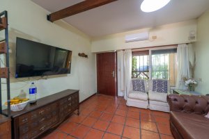 5-Room House for Sale – Pool & Barbecue – Torcuato
