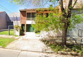 Houses on 387 m² lot for sale, Tigre Center